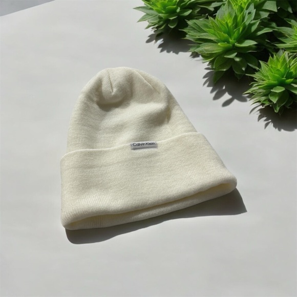 Calvin Klein
Women's Foldover-Cuff Double-Layered Beanie - Picture 2 of 3